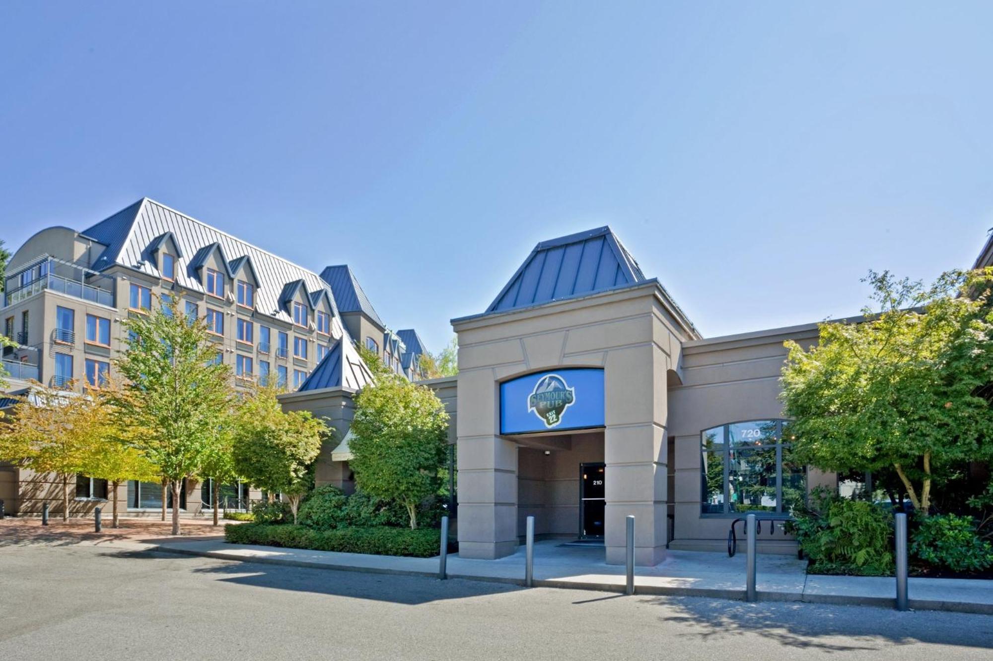 Holiday Inn North Vancouver, an IHG Hotel Extérieur photo
